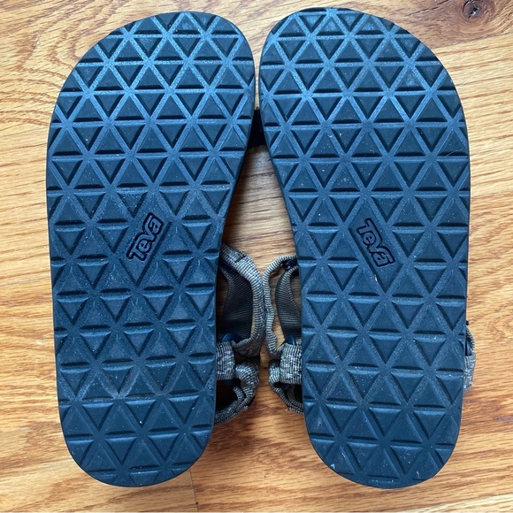 Teva Kids Classic Sandals Size 4 Vibe Dark Olive Original Universal - Picture 8 of 8